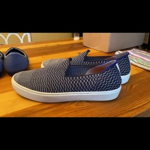 Rothy’s maritime gradient sneaker. Size 8.5.